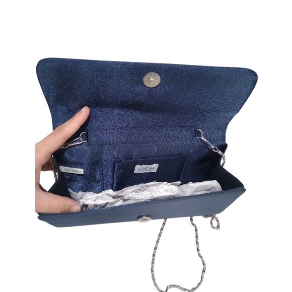 ❄️2/$5❄️NEW Charming Charlie Clutch Bag - Picture 3 of 4